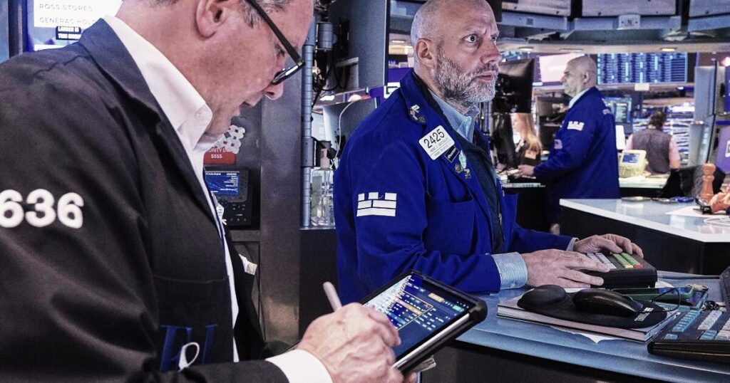 Stocks inch to more records after oil prices drop