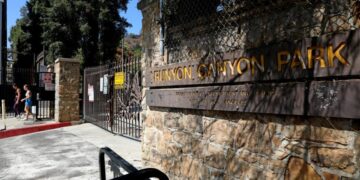 Rescuers airlift hiker by helicopter out of Runyon Canyon; man is in grave condition