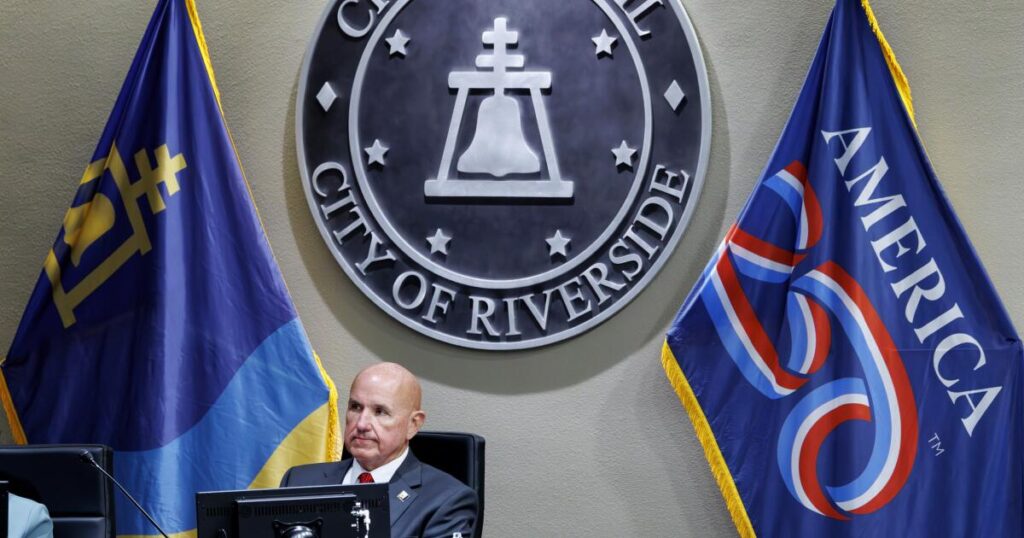 How a ‘toxic’ City Hall was unraveled by ‘very horrible’ anonymous letters
