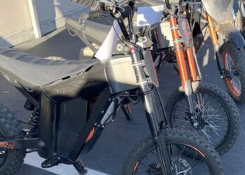 SoCal teen on electric dirt bike leads half a dozen patrol cars on bizarre, speedy pursuit