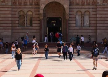 U.S. citizen students choose between college financial aid and protecting parents from ICE