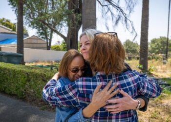 Altadena’s latest rebuilding roadblock: Who pays the $70 million needed for sewage upgrades?