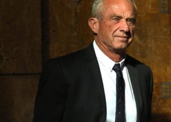 RFK Jr. clears path for minors’ use of tanning beds, much to the dismay of dermatologists