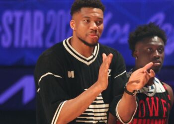 Just say no. Lakers should learn their lesson, avoid Giannis Antetokounmpo