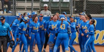 UCLA softball pummels South Carolina to advance to NCAA super regional