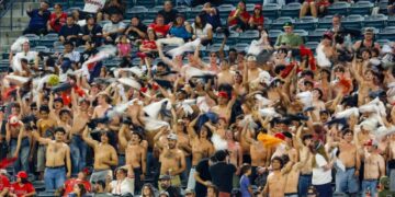 As critters and losses pile up, Angels fans call for owner Arte Moreno to sell team