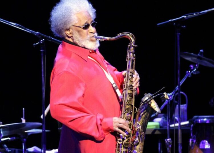 Sonny Rollins, pioneering jazz saxophonist, dies at 95