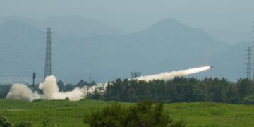 U.S. test fires mobile rocket system near Mt. Fuji in rapid ‘shoot and scoot’ drill
