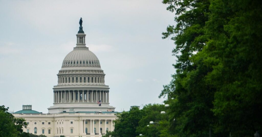 Senators approve withholding their own pay during government shutdowns