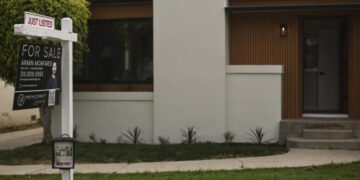 Thousands are leaving Los Angeles year after year. This is why we still have a housing crunch