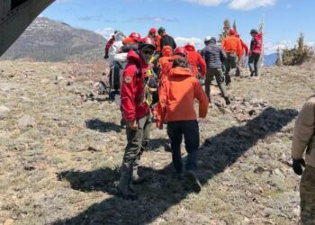 Hundreds join ongoing, expanding search for missing Lake Tahoe hiker