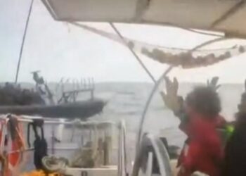Israeli troops intercept flotilla boats trying to breach the blockade of Gaza