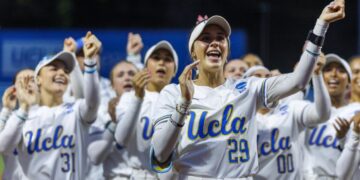 How UCLA softball leadoff hitter Rylee Slimp manages pressure as Bruins reach WCWS
