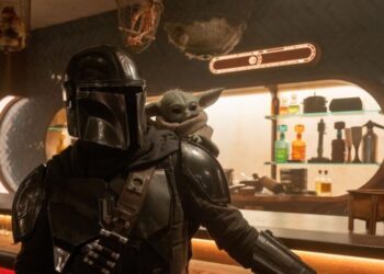 Pedro Pascal goes undercover for ‘Star Wars’ surprise at Disneyland
