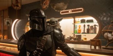 Pedro Pascal goes undercover for ‘Star Wars’ surprise at Disneyland