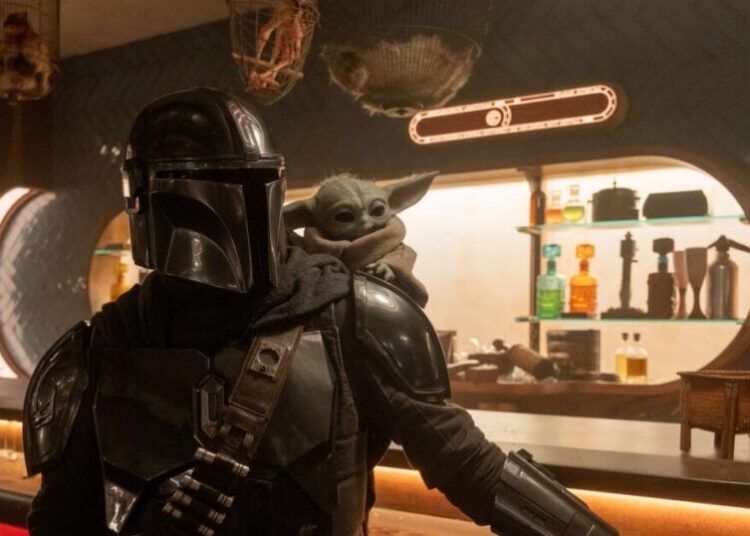 Pedro Pascal goes undercover for ‘Star Wars’ surprise at Disneyland