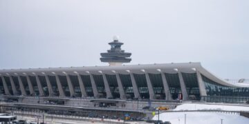 Ghanaian mother and child detained at airport for days after arriving on valid visas, lawyers say