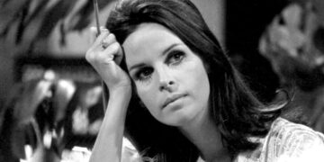 Claudine Longet, the French starlet who fatally shot Olympic skier Spider Sabich, dies at 84