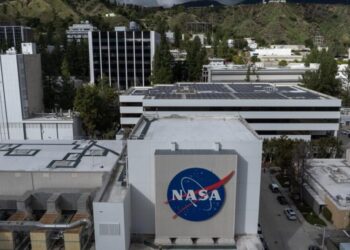 Caltech could lose control of JPL for first time in decades