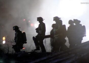 110 freeway closed in both directions outside Port of Los Angeles for tunnel fire