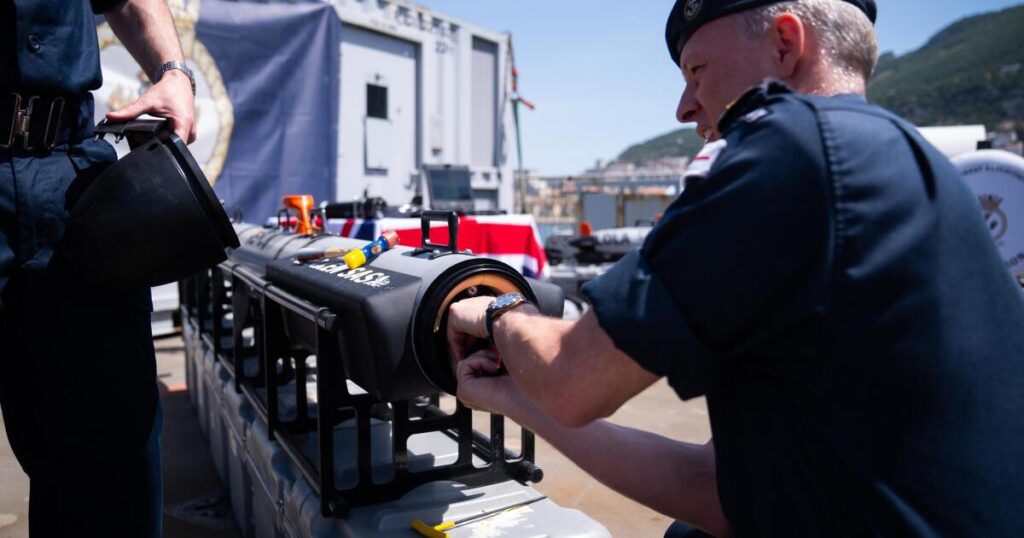 Britain’s navy prepares to clear mines in the Strait of Hormuz while waiting for a peace deal