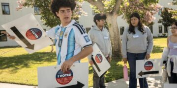 Trying to be ‘strategic,’ California Democrats wait to vote amid fears of governor’s lockout