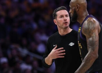 Lakers want LeBron James and Austin Reaves to return next season