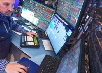 Wall Street rallies to records after oil prices ease and corporate profits keep topping expectations