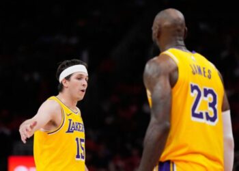 ‘There’s no quit.’ Lakers’ leadership, resilience shines through in series-clinching win