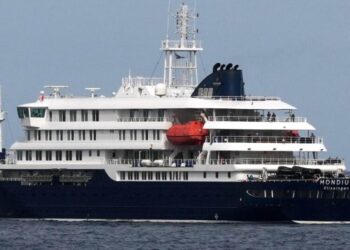 Spain readies for evacuations as a hantavirus-hit cruise ship heads for the Canary Islands