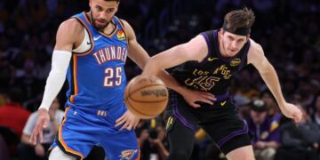 Lakers fight to the finish, but get eliminated by Thunder