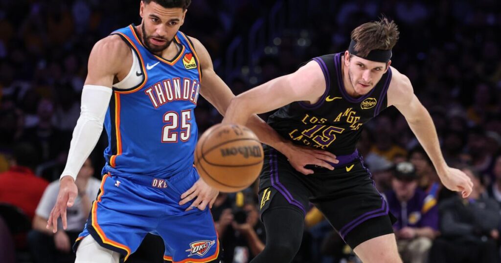 Lakers fight to the finish, but get eliminated by Thunder