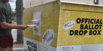 ‘Extremely scary’: Specter of an all-GOP governor’s race spurs push to remake open primary