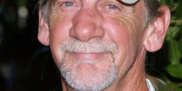 Former Santana vocalist Alex Ligertwood dies at 79