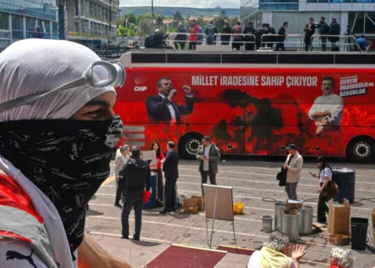 Turkish police storm offices of main opposition party, firing tear gas and rubber bullets
