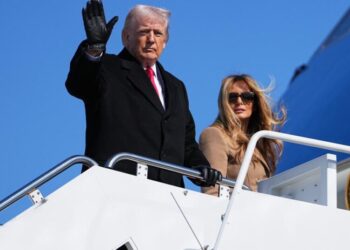 The GOP is collapsing under Trump’s loyalty tests