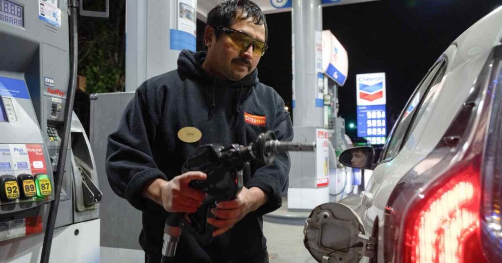 Oregon Democrats found a way to improve roads. Now their gas tax goes before voters as prices soar