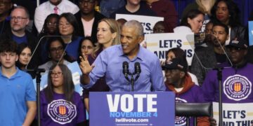 Obama should stop politicking and go enjoy retirement