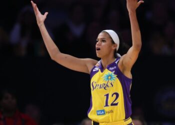 Kelsey Plum scores 28 points, but Sparks lose to Tempo