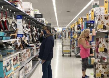 Rising prices and war in Iran dent consumer confidence as shoppers cut back