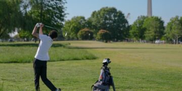 Judge in dispute over Washington golf course tells Trump officials not to cut trees without notice