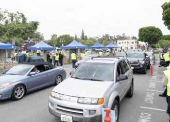 L.A. food giveaway draws thousands — and runs out of supplies — amid surging inflation