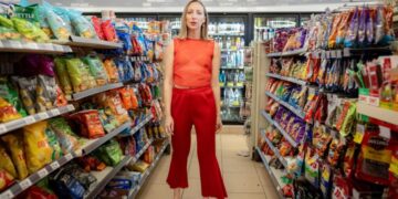 Why the star of ‘PEN15’ had to stop talking to her father to finally hear herself