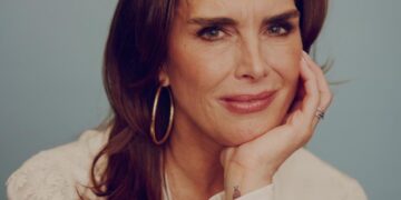 In ‘You’re Killing Me,’ Brooke Shields navigates aging and relevance. She has some experience