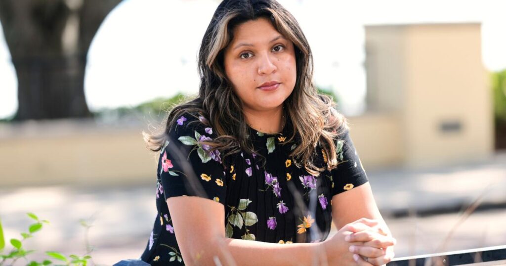 Long DACA renewal wait times leave ‘Dreamers’ without status, jobs and fearing detainment