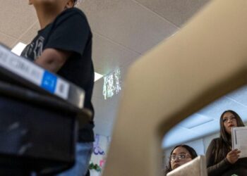 The nation’s students are deep in a reading recession. Here’s how L.A. and California fit in