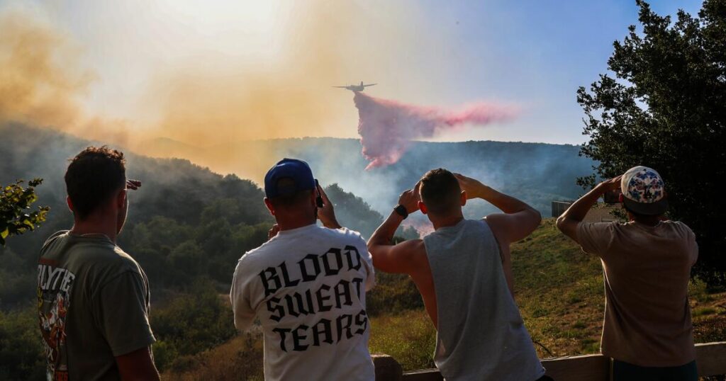 Sandy fire growth stalls overnight, evacuation warnings lifting in Ventura County