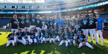 UCLA baseball team rallies to beat Oregon, wins its first Big Ten tournament title