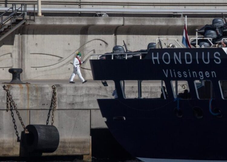 Hantavirus fears heighten with 4 Californians exposed to the disease. Is the alarm warranted?