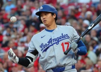 Dodgers fizzle with runners on base, fall to Cardinals for third straight loss
